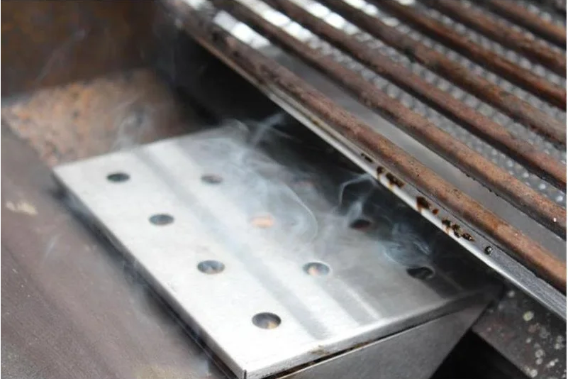 Gas Grill Smoker Box