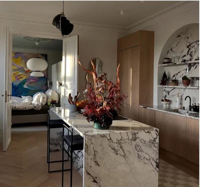 Luxury Stone Kitchen Table